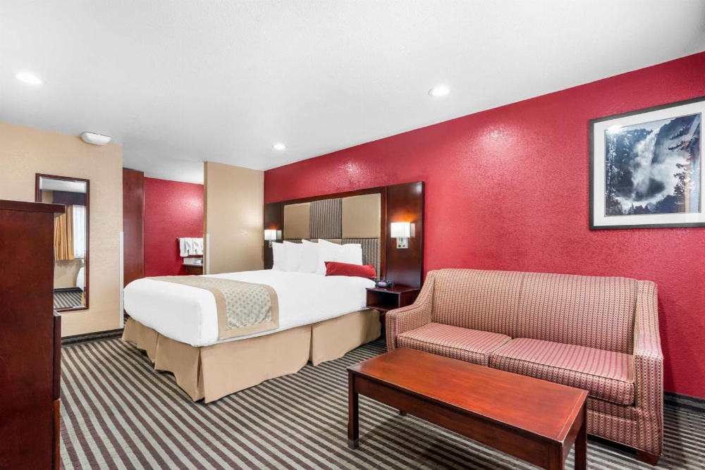 Best Western Plus Yosemite Way Station Motel